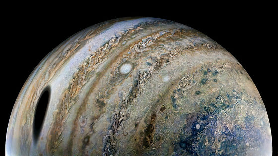 木星探査機「ジュノー」は科学者が持っていた木星に対する認識を大きく塗り替えてきた