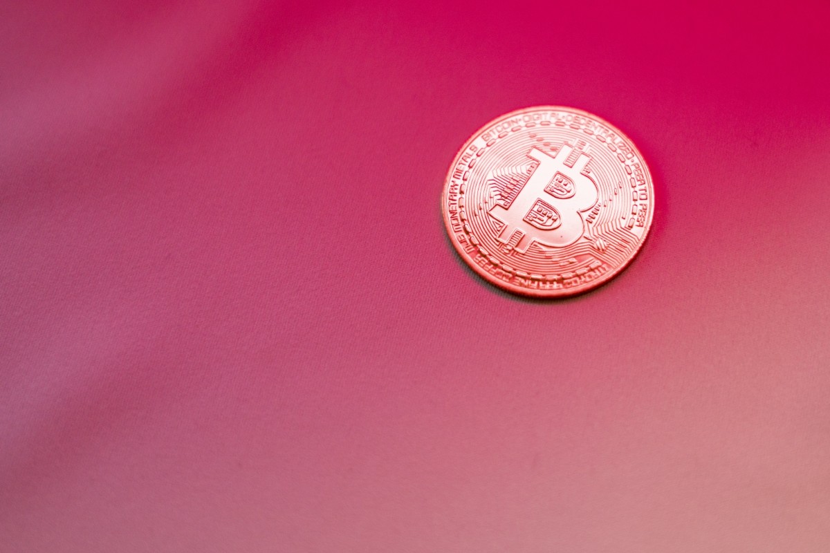 「退職金1000万円」でビットコインを開始！ 昨年の運用益が「400万円」近くになり喜んでたら、確定申告時“77万円の税金”にショック！ さすがに高すぎませんか!? 暗号資産の税率とは