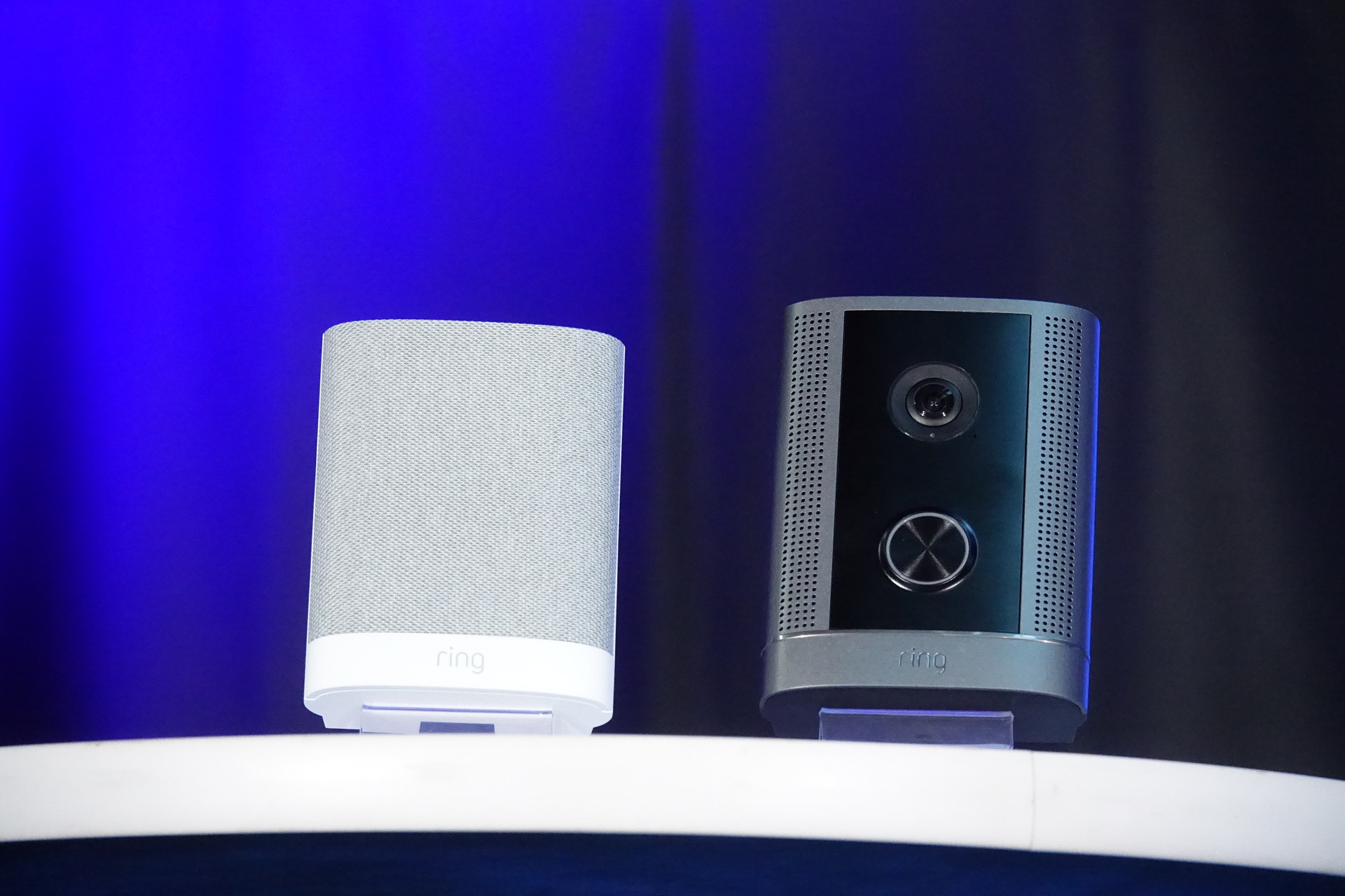 Amazonから「Ring 防犯ドアホン プロ」、日本向け設計で既存のインターホンを置き換え