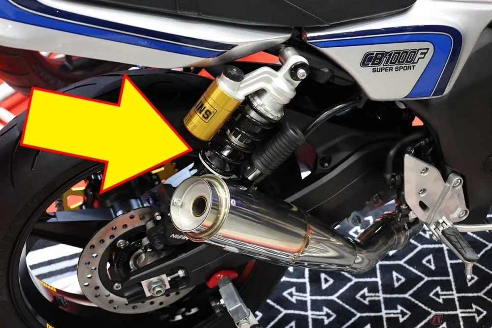 「フェイクツインショックの発想がすごい」 現行ホンダ「CB1000F」外装チェンジで往年の「CB-F」をイメージ!! 『ドレミコレクション』のこだわりに反響