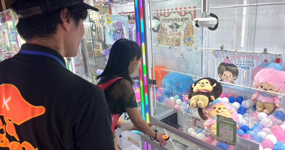 クレーンゲームの初心者は5000円でどれだけ獲れるのか？ プロのサポートもあって8品ゲットしたが、苦戦した景品も