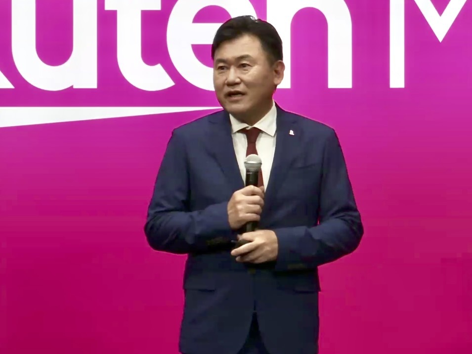 「楽天モバイルは値上げしない」三木谷氏が明言--他社に追従しない3つの理由とは