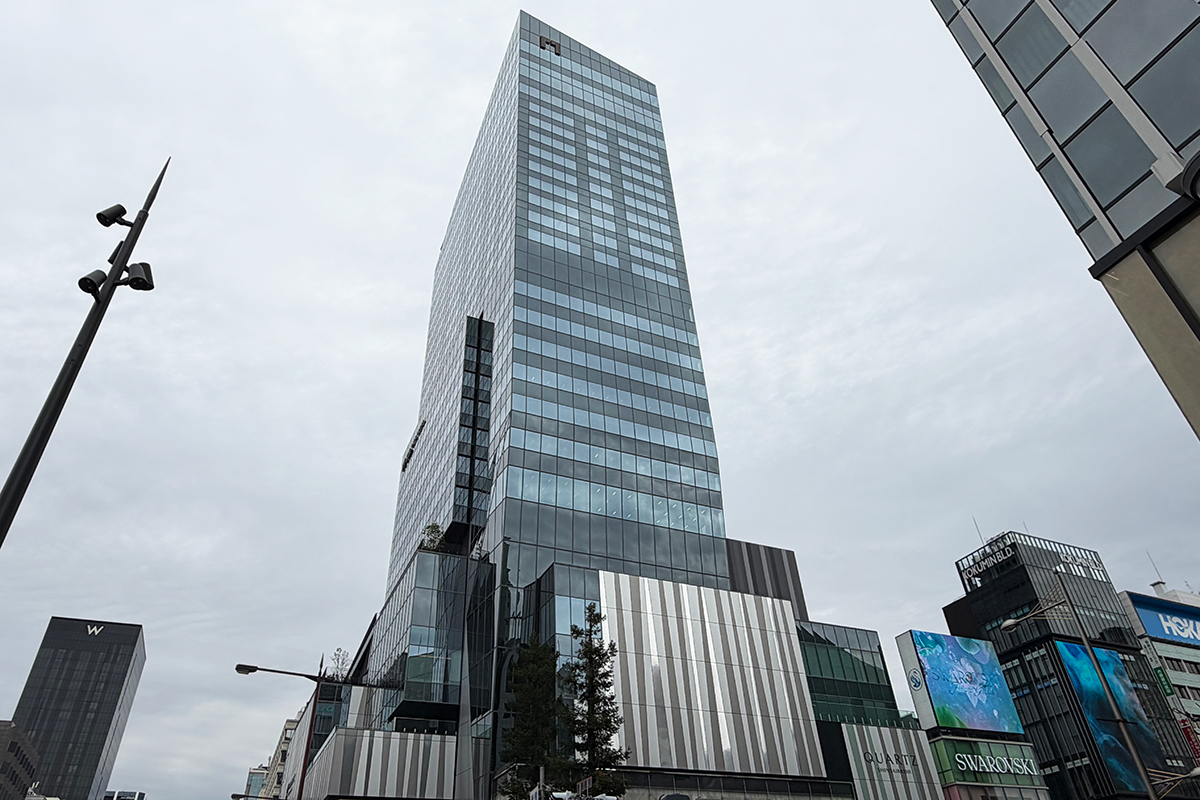 【最大級】大阪・巨大施設「クオーツ心斎橋」あすオープン、駅直結＆世界初のショップも