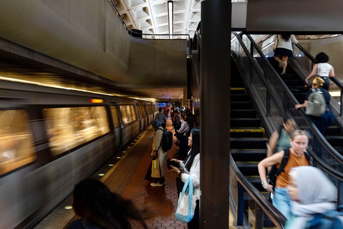 【焦点】9月の米雇用者数は低調見通し－労働市場の軟化続く公算