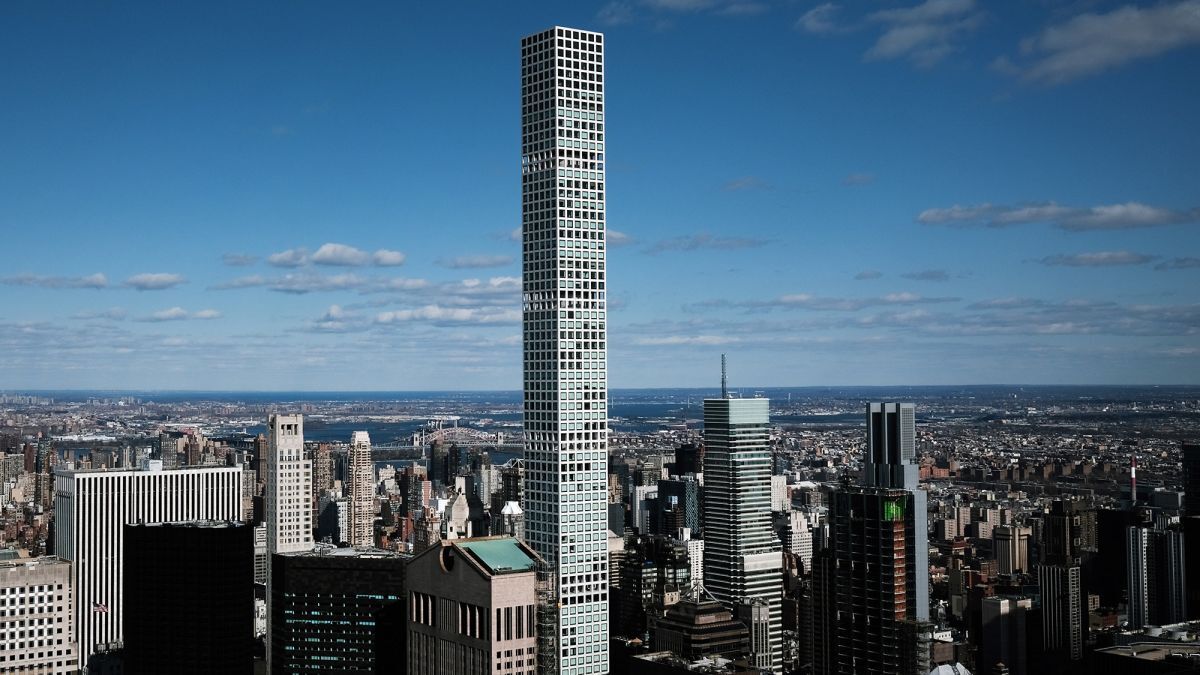 極細の超高層マンションに「数千カ所のひび割れ」、管理組合が提訴 ＮＹ