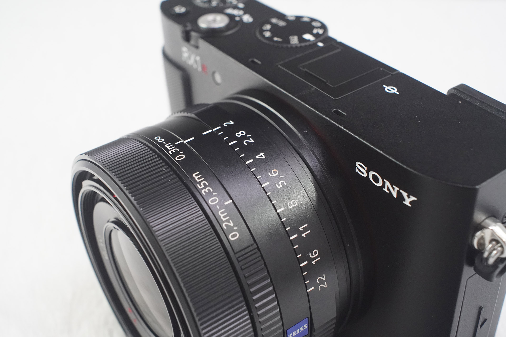 カメラ沼の新たな選択肢、ハイエンドコンデジソニー「RX1R III」で動画を撮る