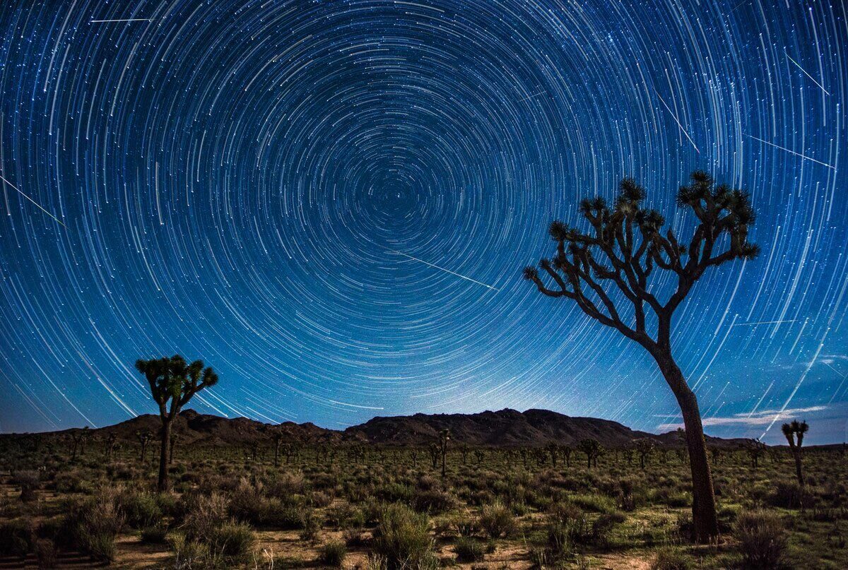 満月「ハンターズムーン」から2つの流星群、土星の最接近まで 10月に見たい星空8選