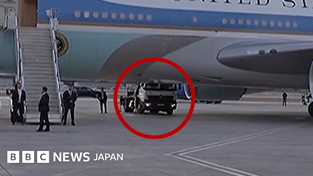 トランプ政権の一部閣僚、大統領がひそかに降機後も「おとり」の大統領専用機に残っていた 万一に備えと米報道