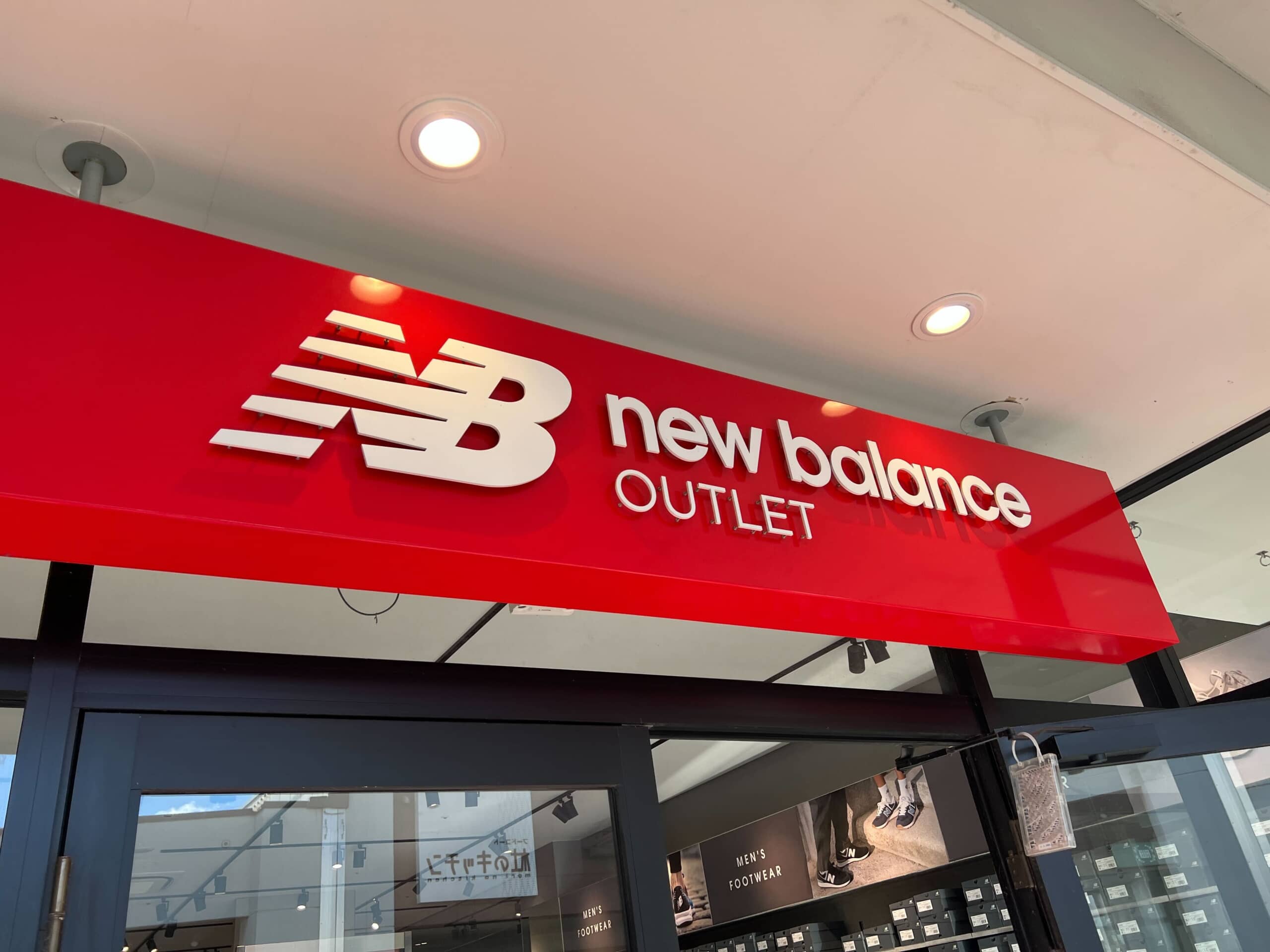 「夏に大活躍します」 ニューバランスの“サンダル”に絶賛の声 「脱ぎ履きしやすく気軽に使える」「足にフィットする形で気持ちいい」「履き心地もデザインも◎」