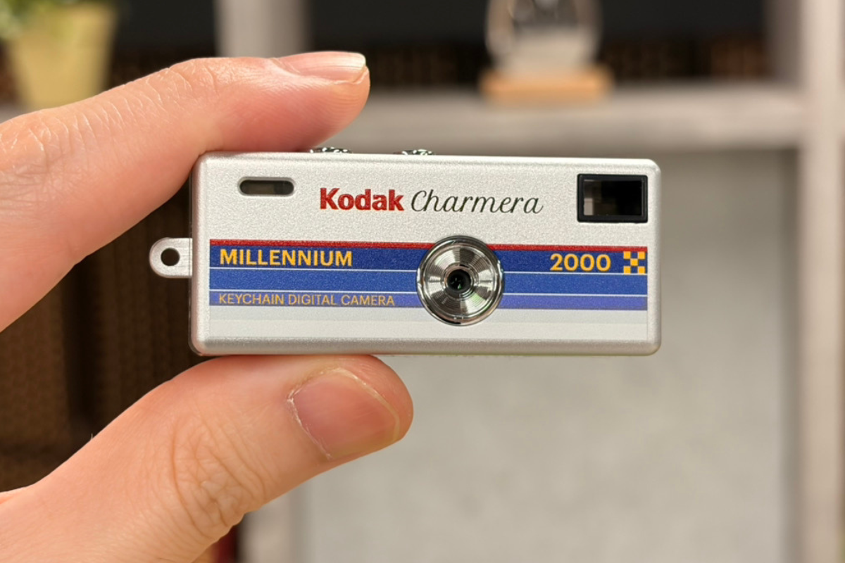 ASCII.jp：「KODAKのキーホルダーカメラ」で改めて気づいた、“平成レトロ”の底知れない魅力 (1