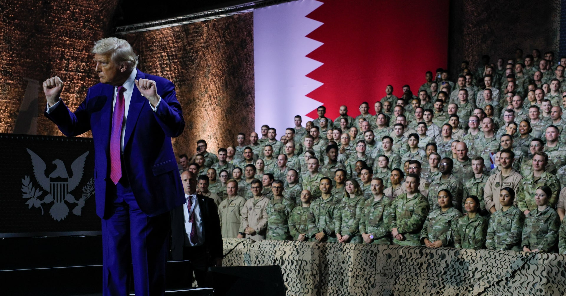 トランプ氏、ＵＡＥ到着 カタールでは米軍基地への100億ドル投資を歓迎