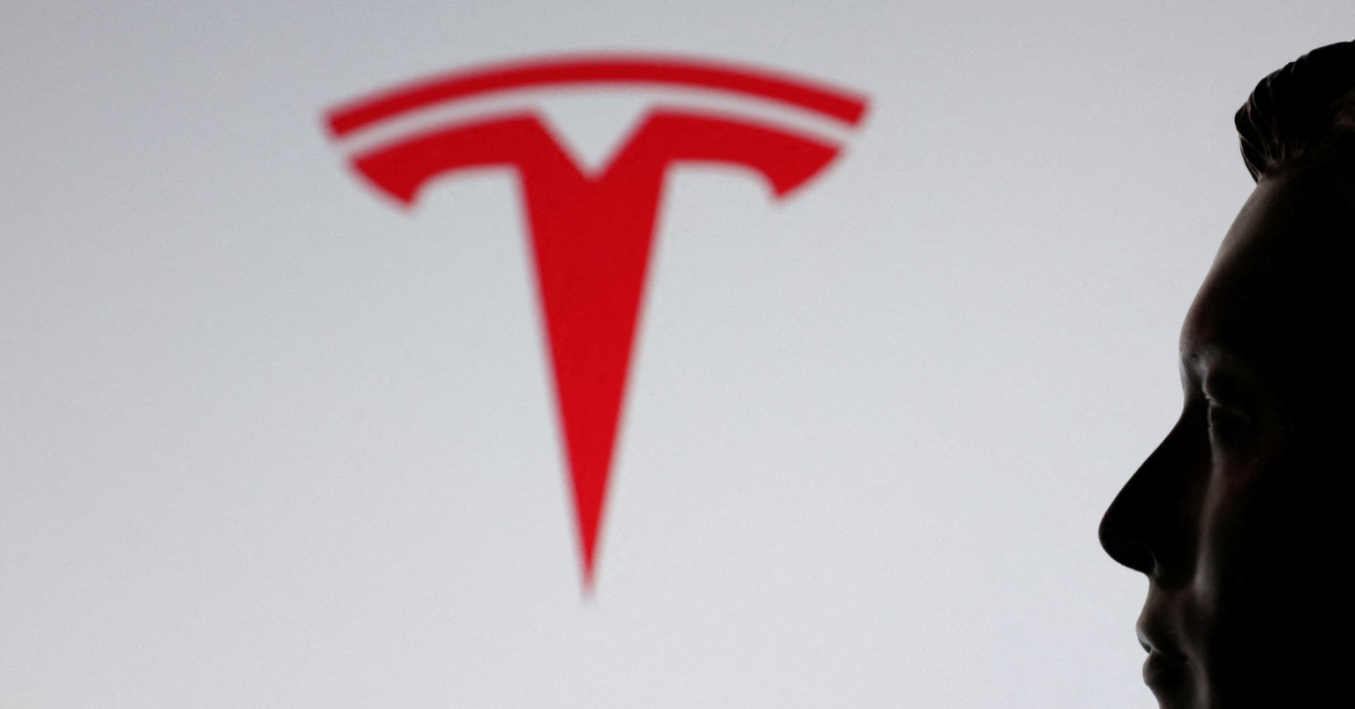 米テスラ、マスクＣＥＯに290億ドル相当の株式付与承認