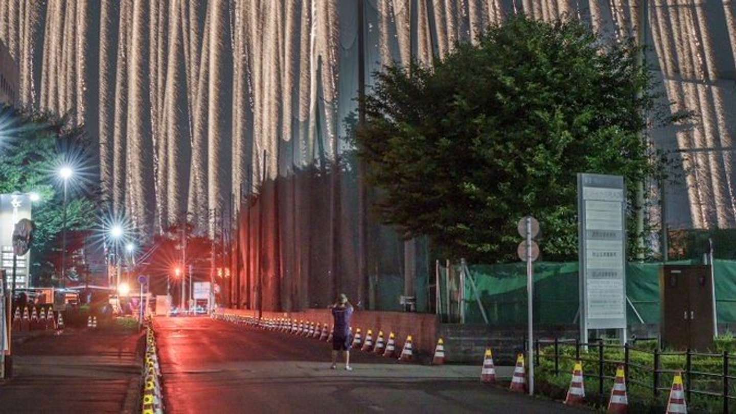 「すごーー！！！」「デカすぎんだろ...」 長岡花火を〝間違えて〟撮った写真のガチ迫力に13万人あ然