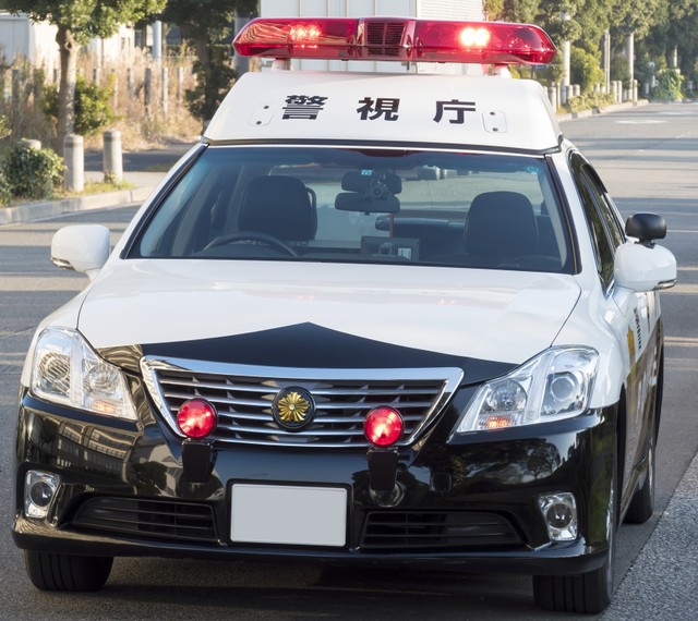 片側1車線道路「自転車を1m空けて追い越せず」→パトカー先頭に100m級渋滞 改正道路交通法に疑問の声「誰も幸せにならない」