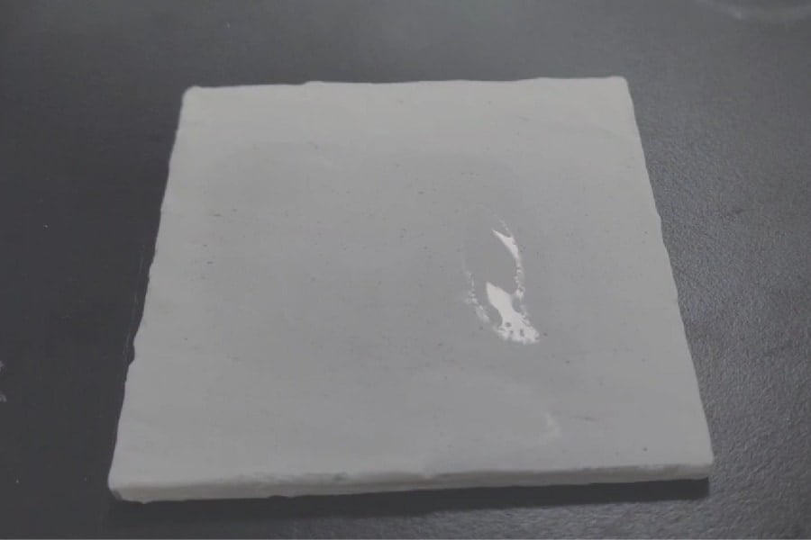 「汗をかいて」家の中を涼しくする塗料を開発【エアコン電気使用量40％減】