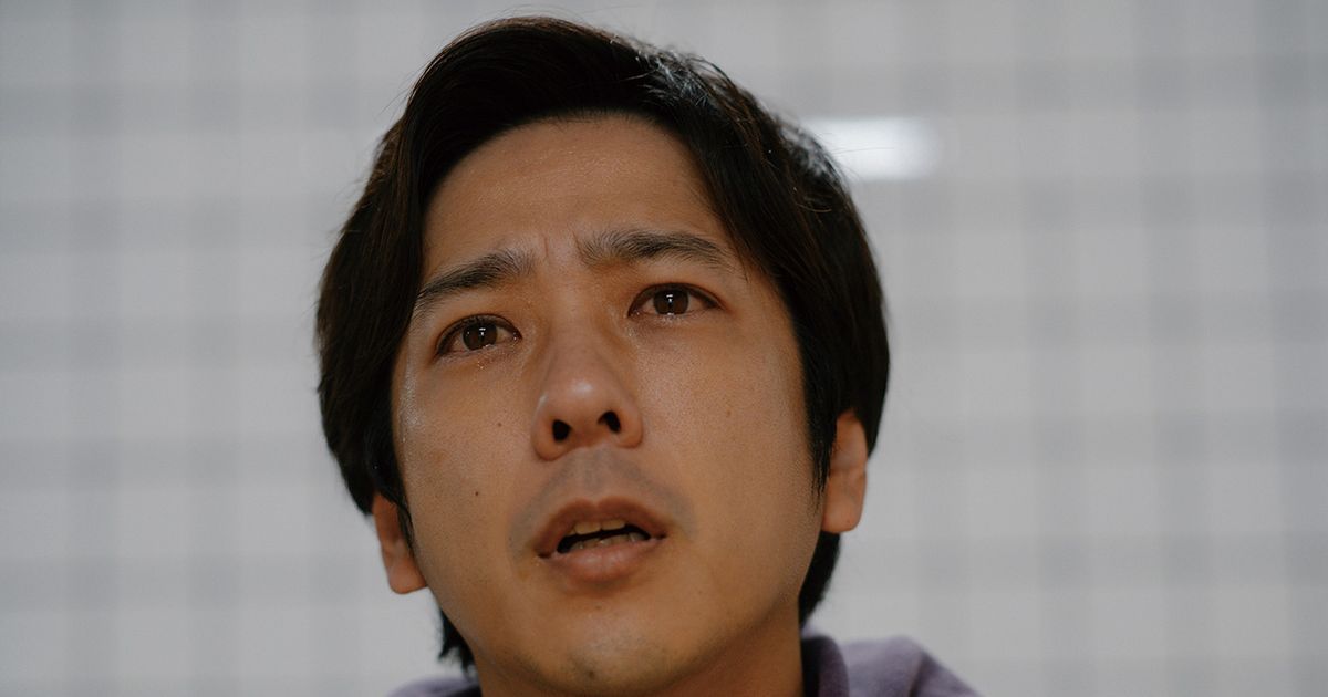 二宮和也主演『8番出口』不気味すぎる“おじさん”も！場面写真公開｜シネマトゥデイ