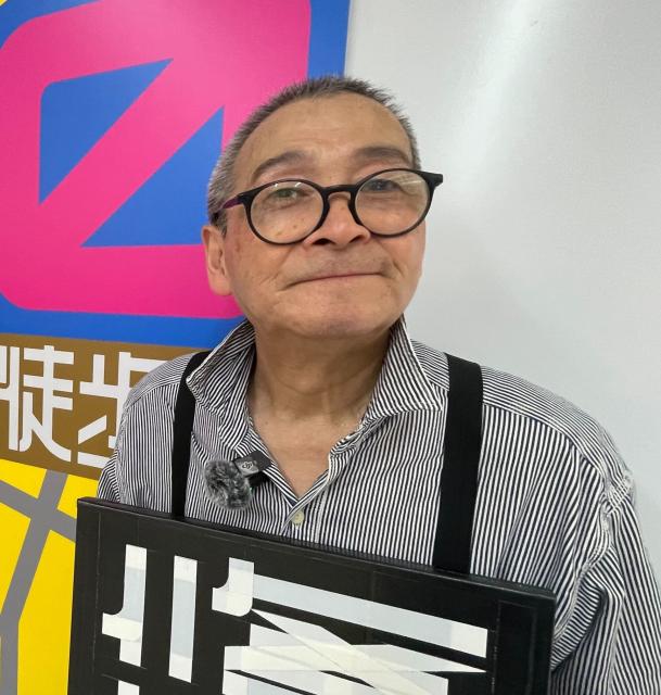 「ガムテープでいいんですか？」駅の警備員にナイキのロゴが任された理由 文字の丸み生んだ「思いやり」