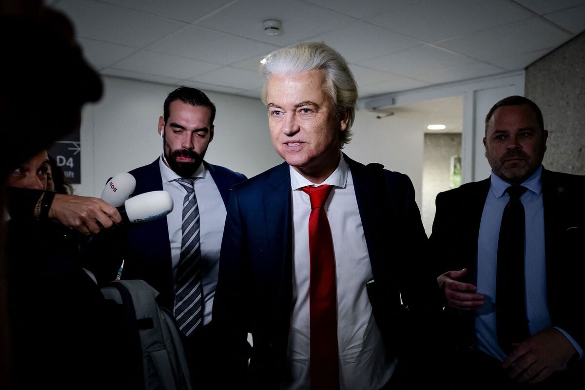 オランダで政権崩壊、早期総選挙へ－移民政策巡り極右政党が連立離脱