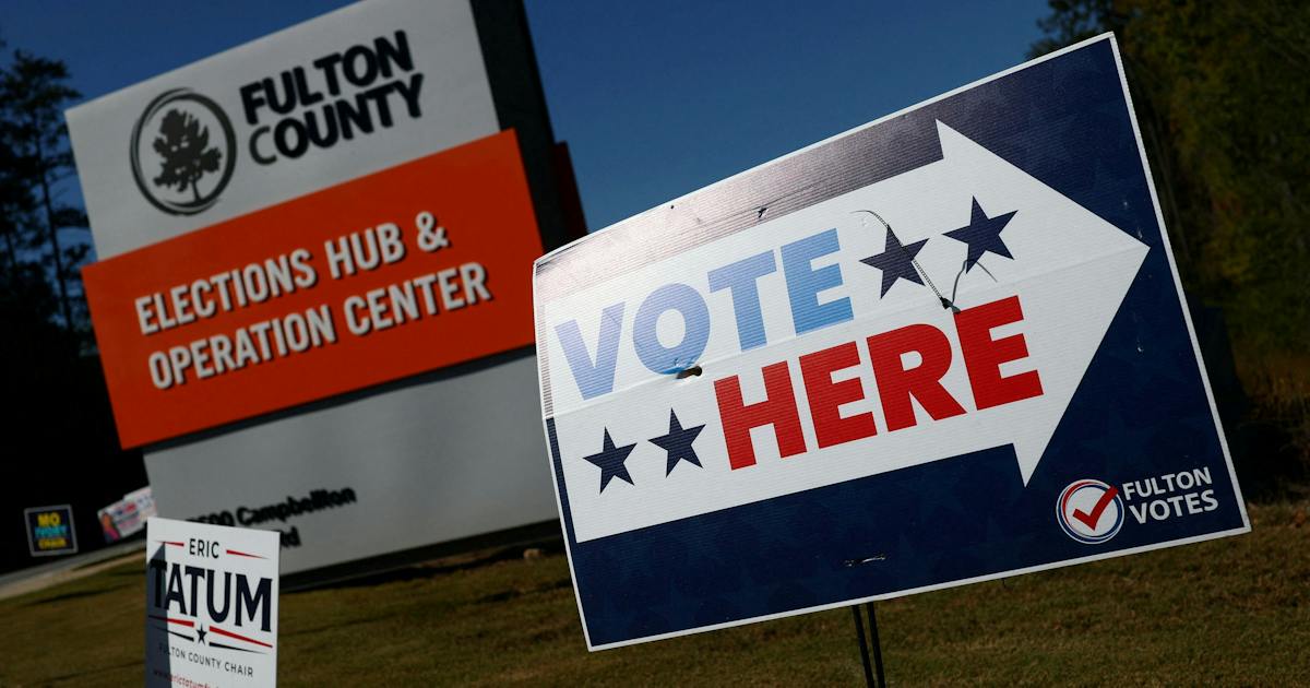 米中間選挙まで1週間、民主党が下院多数派の勢い 上院は接戦続く