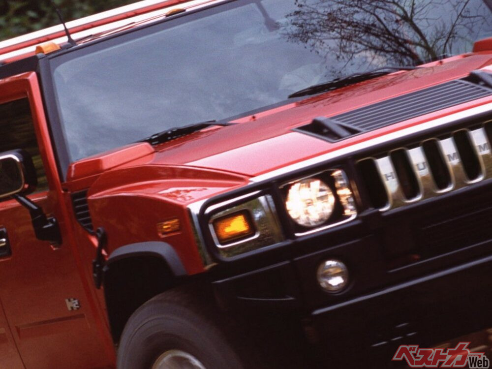 フルサイズSUV「ハマーH2」のワルさってたまんないなっ!! 1980〜2000年頃に日本で人気になったアメリカ車たち