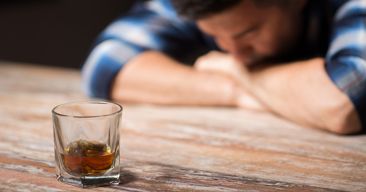 アプリでお酒を減らす？ 保険適用の“減酒アプリ”登場