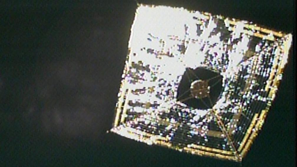 太陽の光で無限に加速するソーラーセイル「IKAROS」世界初の宇宙ヨットの運用終了をJAXAが発表（スペースチャンネル）