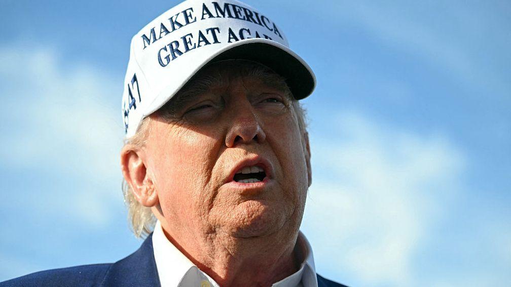 トランプ氏、プーチン氏は「狂ってしまった」 ウクライナへの最大規模攻撃受け