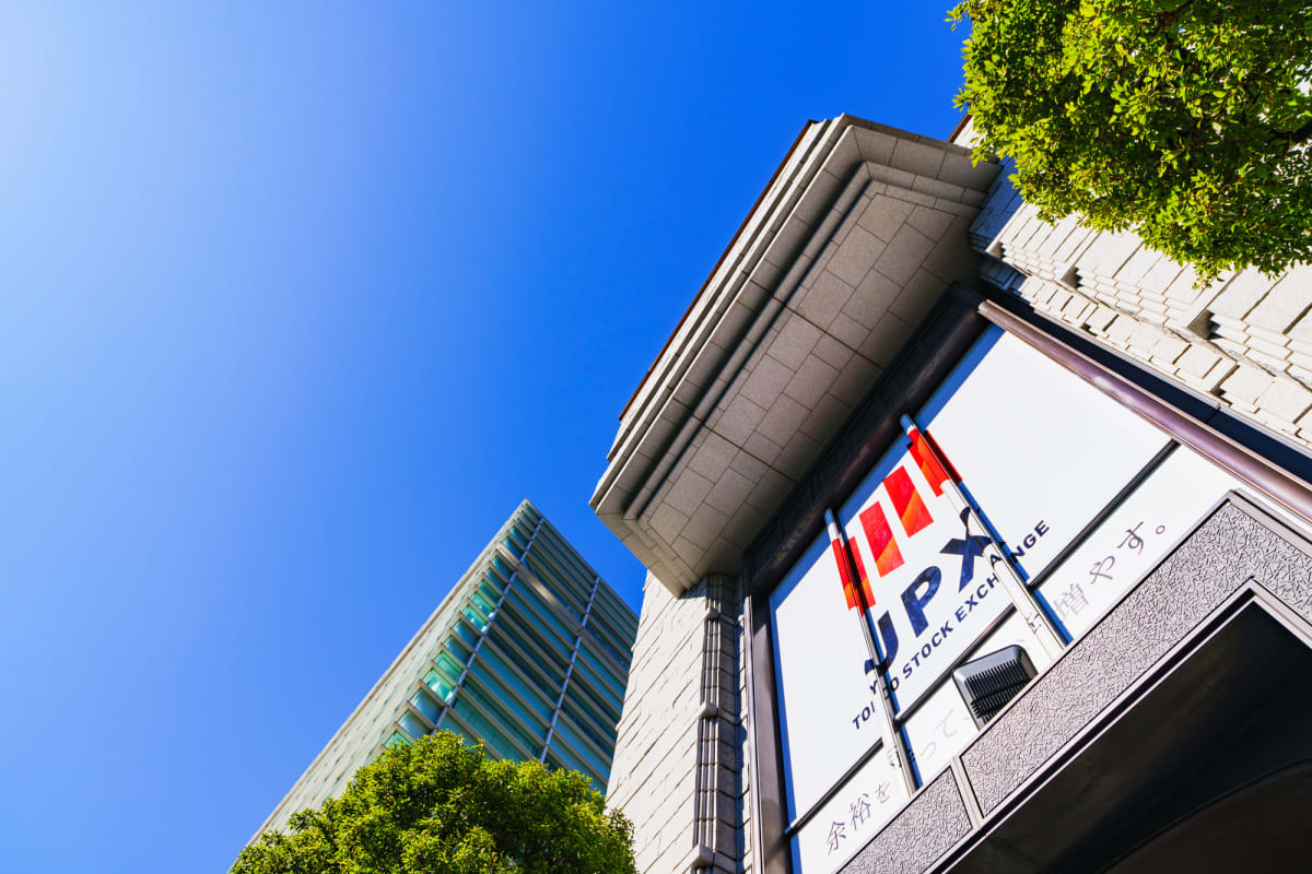 IPOラッシュを迎える12月、2025年最大級の注目銘柄「SBI新生銀行」