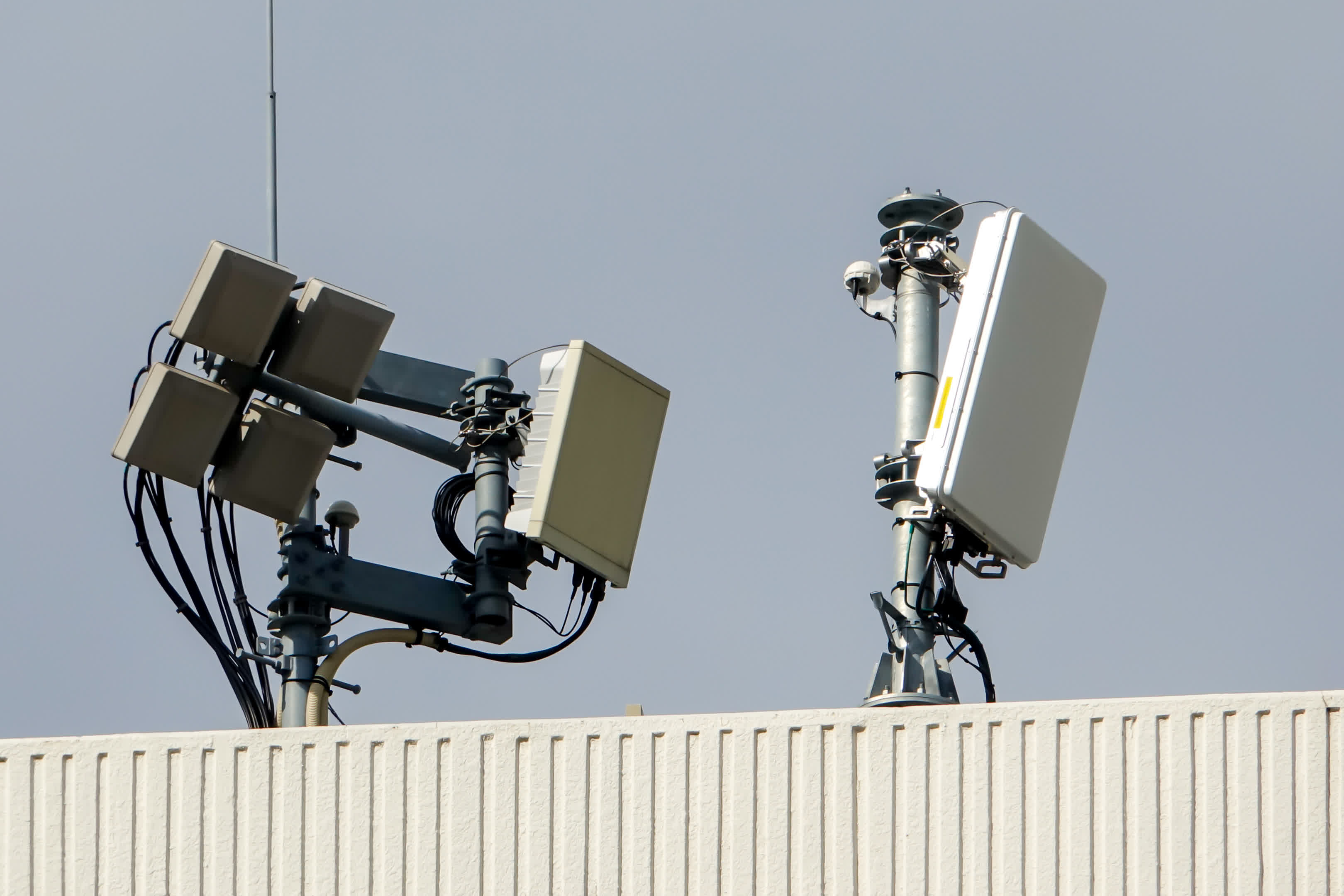 ソフトバンク、7GHz帯で広域カバーを確認 6G時代の都市実証が予想以上の成果に