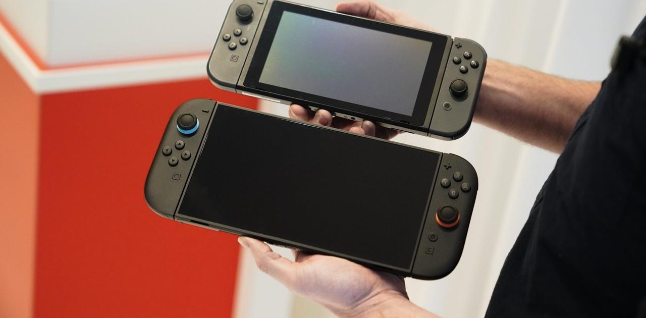 Nintendo Switch 2。初代SwitchやSteam Deckと物理的に比較してみた