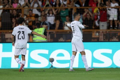 C・ロナウドが“豪快ミドル”を含む2ゴール！ ポルトガル、5発完勝で欧州予選白星スタート