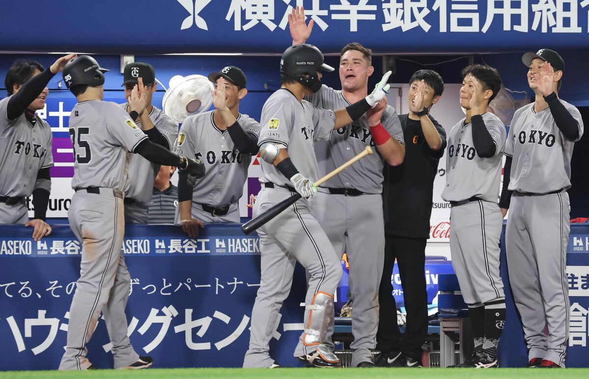 【巨人】連勝で３位・ＤｅＮＡに２・５ゲーム差 ８回に代打・大城卓三が決勝犠飛