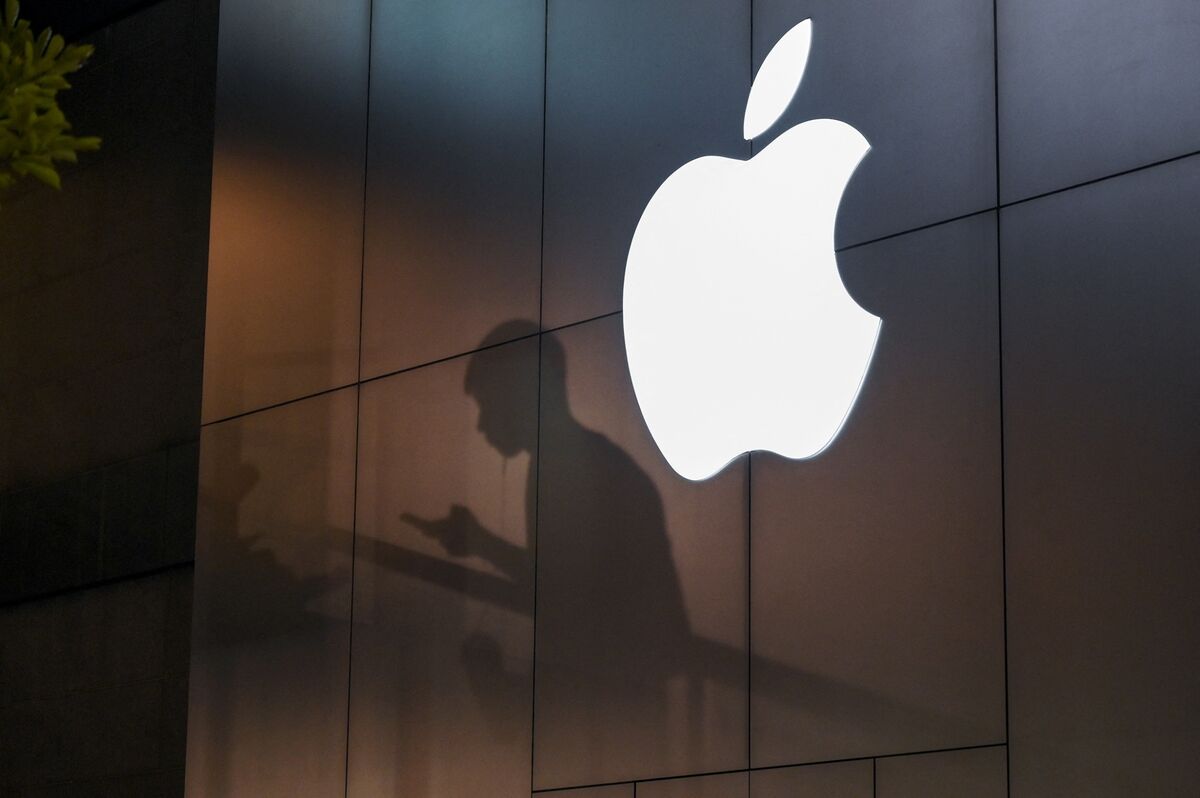 アップル、ＡＩ人材の流出続く－ロボティクス研究者がメタに転職