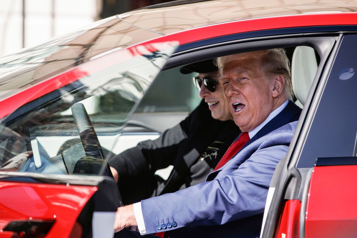 マスク氏、代償は資産1130億ドルの消失－トランプ政権での波乱の日々