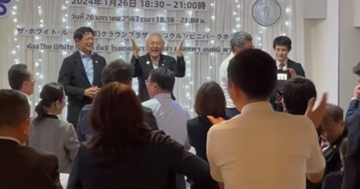 「ただの乱痴気騒ぎ」福岡県議会 蔵内元議長が「頭にネクタイ」の新たな“バカ騒ぎ動画”が発覚…“タイタニックごっこ”に続く“ゆるい海外視察”にSNS激怒