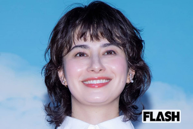 ホラン千秋“キャスター卒業”で見せた“まるでタトゥー”衣装に視聴者騒然…あいみょんも“炎上”の根強い拒否反応（SmartFLASH）｜ｄメニューニュース