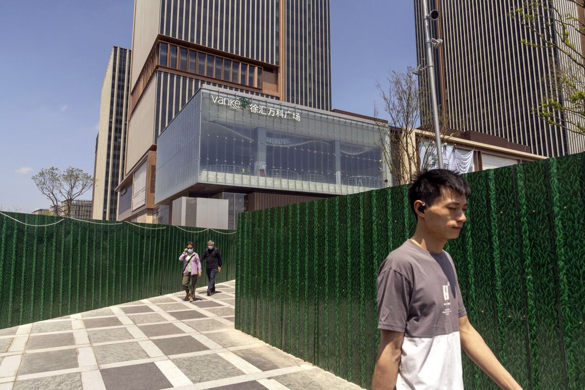 中国不動産大手の万科、社債の元利支払いを1年待つよう要請－関係者