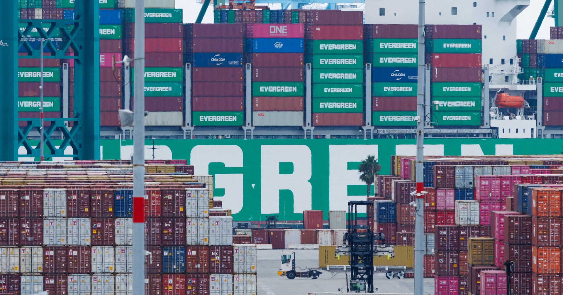 米12月貿易赤字703億ドルに拡大、25年モノの赤字は過去最高