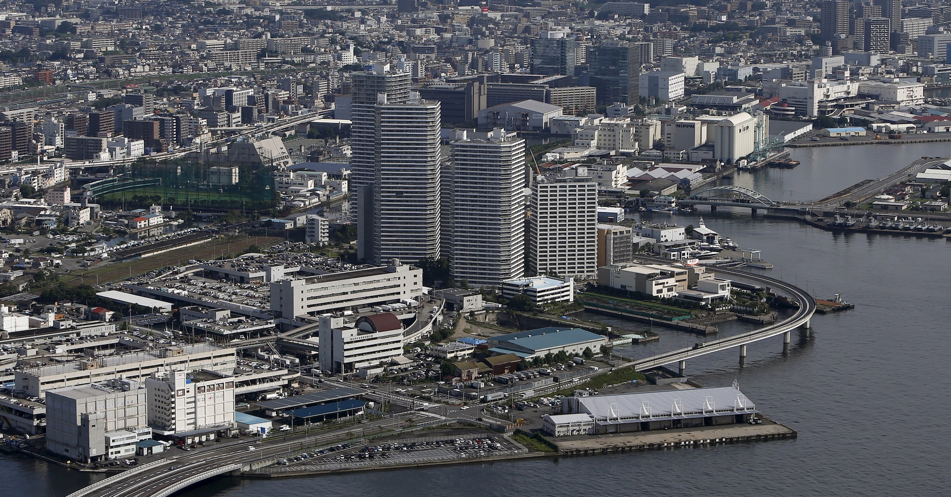 マクロスコープ：マンション高騰、中東危機で上振れ懸念 ますます高嶺の花に