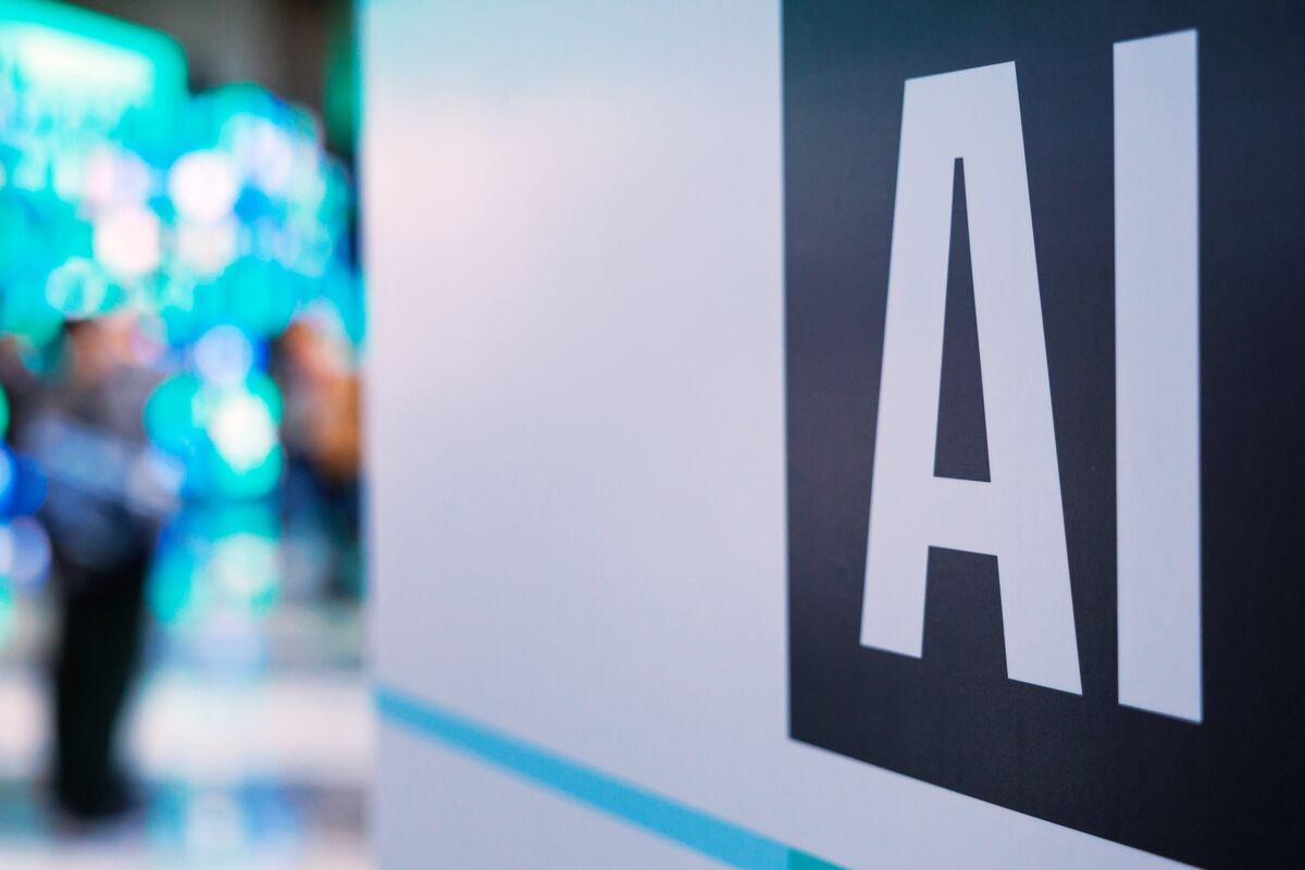 日本最大のテック投信、AI相場第2幕入りを予想－「バブルではない」