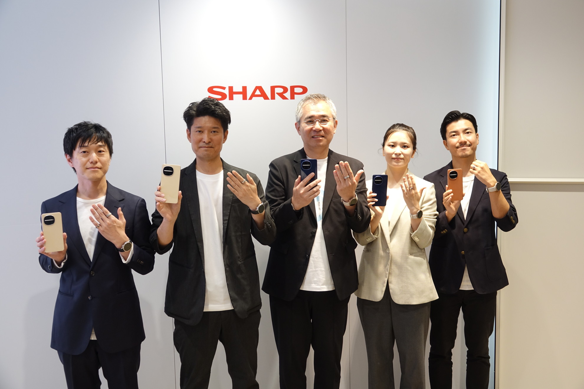 シャープ「AQUOS R11」「からだメイト Watch/Ring」説明会、ユーザー体験を重視した製品戦略へシフト