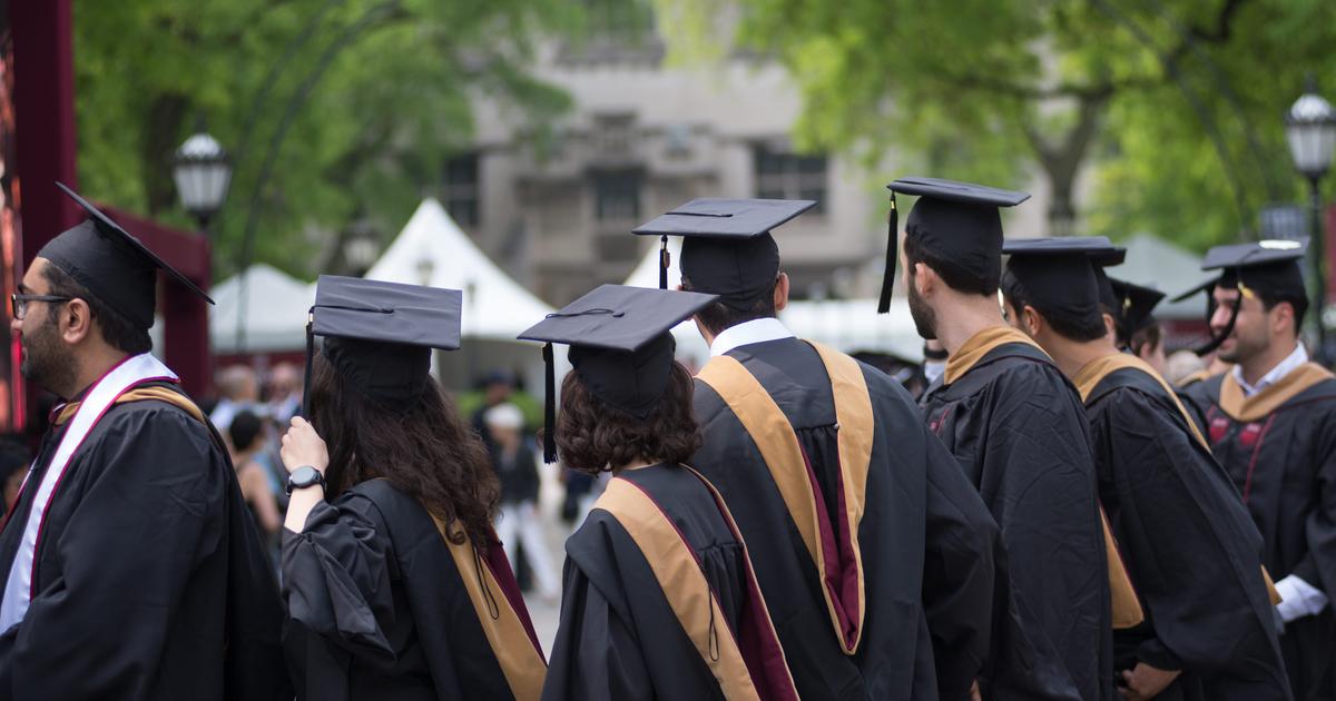 年間費用が高いアメリカの大学ランキング・トップ30 [2026年版]