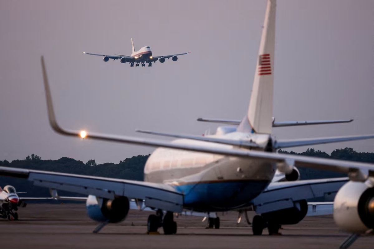 カタールから寄贈の機体を改修、新型「エアフォースワン」は米大統領が直面する脅威に対応できるのか？