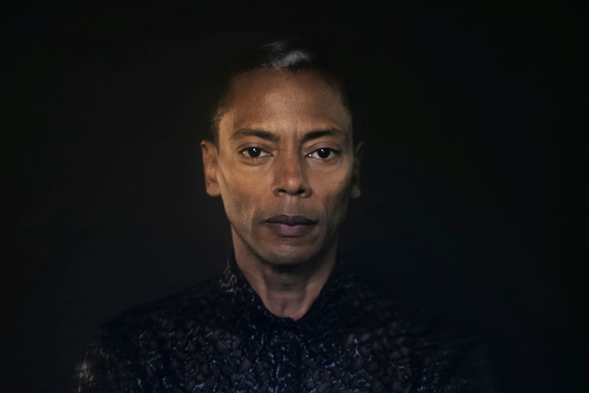 ジェフ・ミルズ、5月に手塚治虫『火の鳥 未来編』に着想を得た公演を行うことが決定