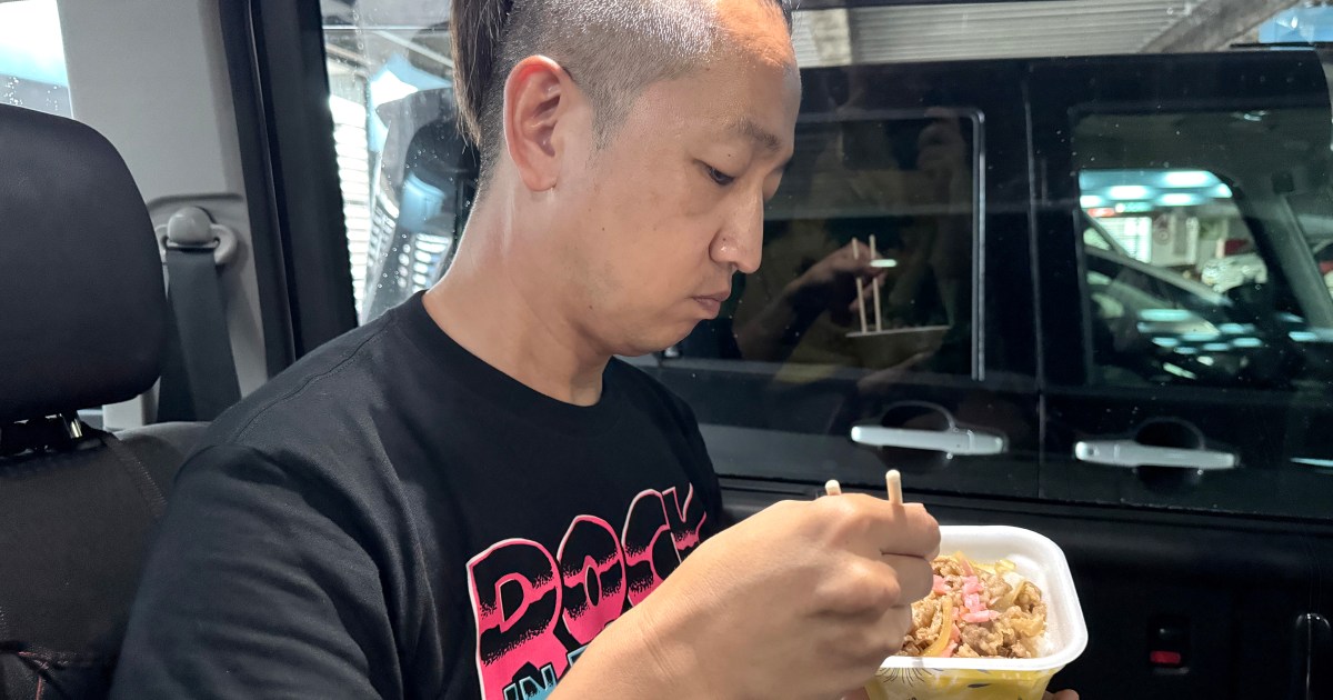 【検証】SNSに「車の中で食事をしている画像」をアップすると支持率が上がるらしいのでやってみた