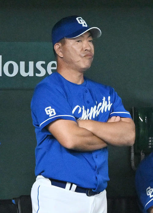 【中日】中田翔抹消に井上監督「２、３日使える感じがない。じゃあもう抹消て話です」／一問一答