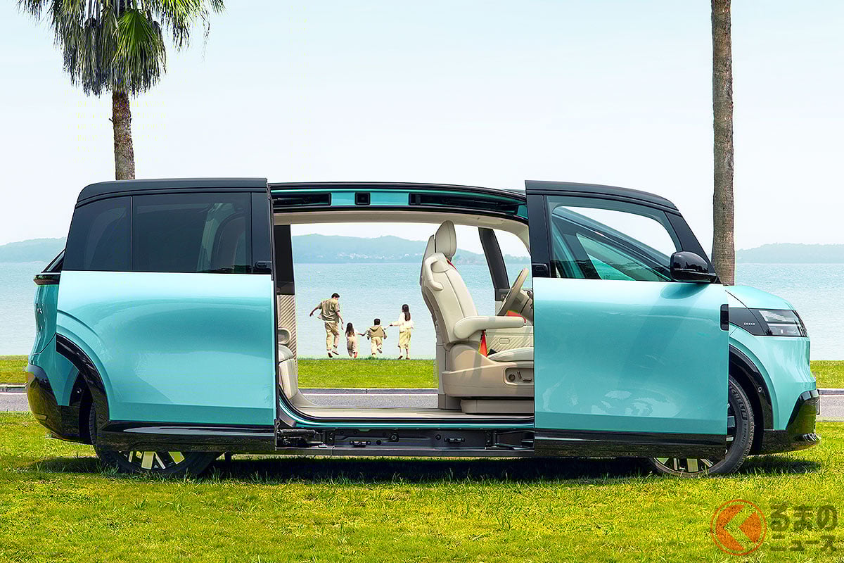 世界初の「観音開きスライドドア」搭載ミニバンに"反響殺到"！「マジで作ったの!?」「新しい高級ミニバンだ！」の声！ 斬新すぎる「ぐるりんぱシート」も採用！ ジーカー「MIX」中国モデルに大注目！