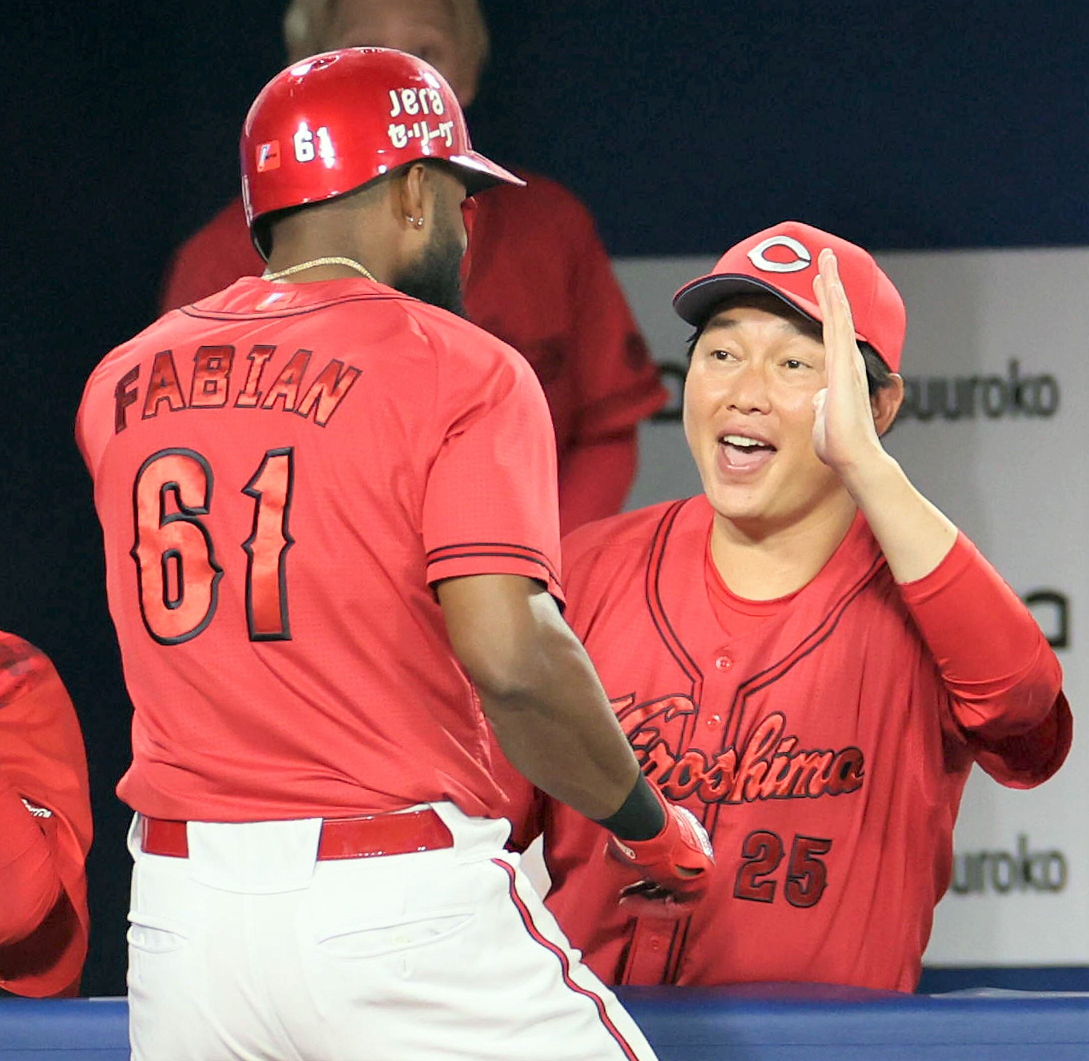 【広島】DeNAに勝ち越し3差に！モンテロ・ファビアンが2度目アベック弾＆全打点 高は7回2失点2勝目 宮崎に20球目を2ラン被弾も