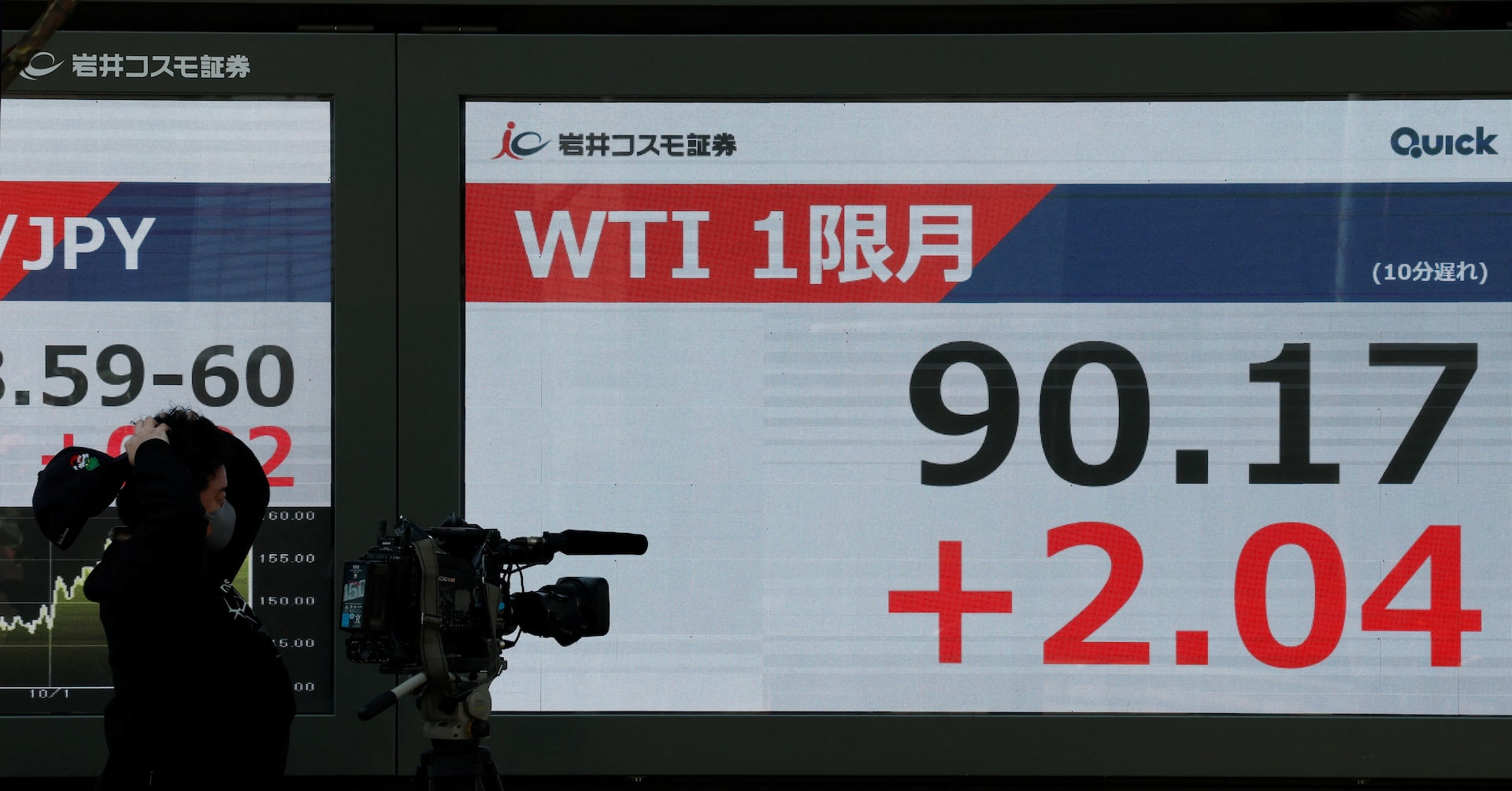 アングル：日本で原油介入論、市場は半信半疑 「手詰まり感」指摘も