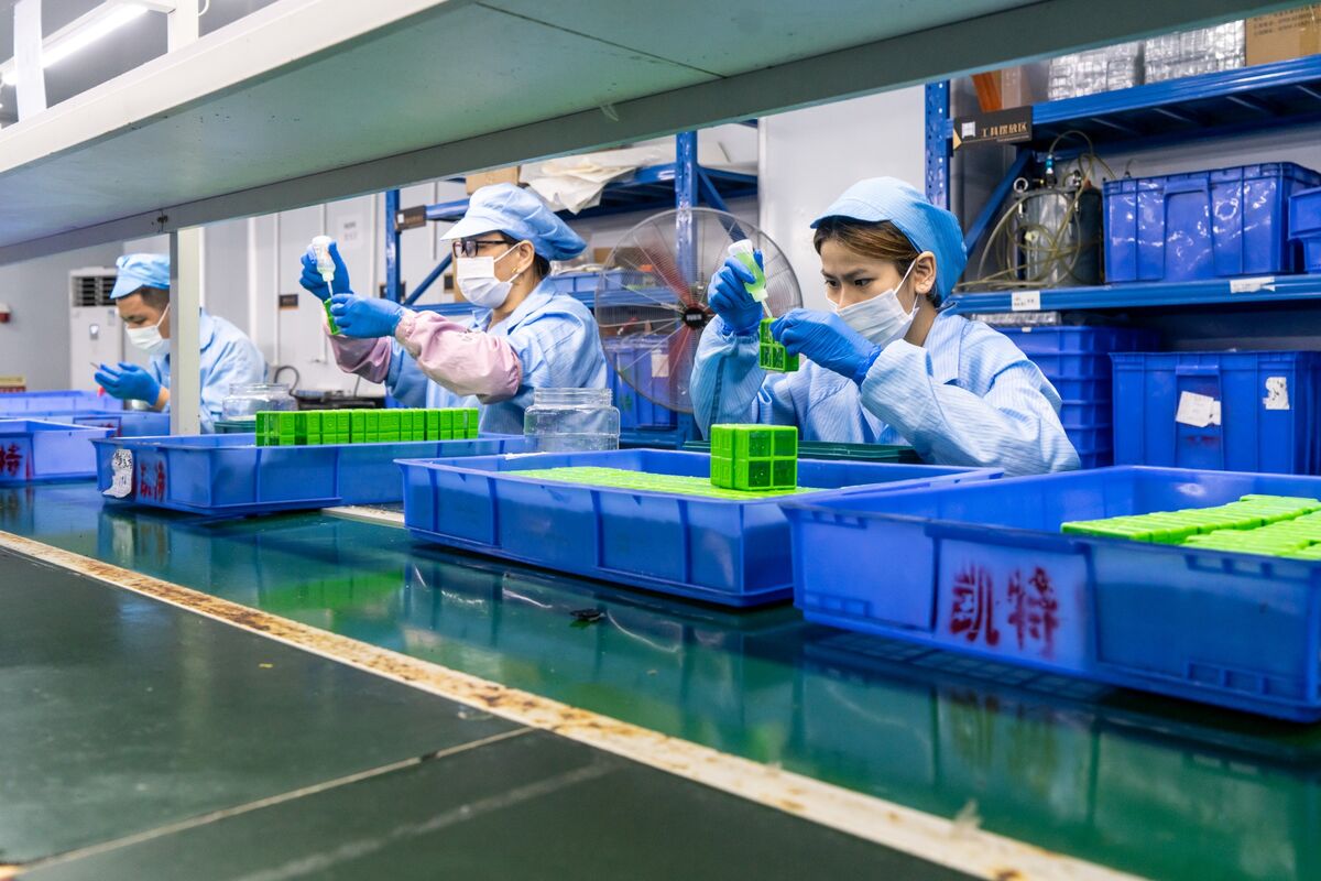 中国の製造業活動、予想外の悪化－輸出減速や内需低迷を示唆
